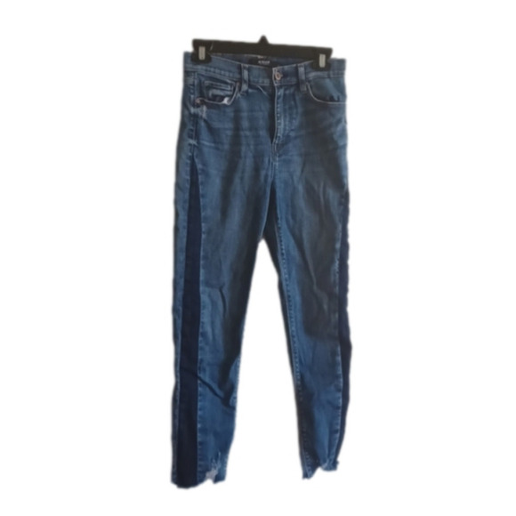 𝅺hudson jeans, size 26." Holly Skinny" Distressed bottoms. Dark and light . - Picture 1 of 16